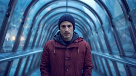 Premiera: ANOTHER END