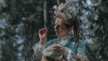 Premiera:  BRZYDKA SIOSTRA