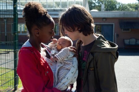 Premiera: MŁODE MATKI