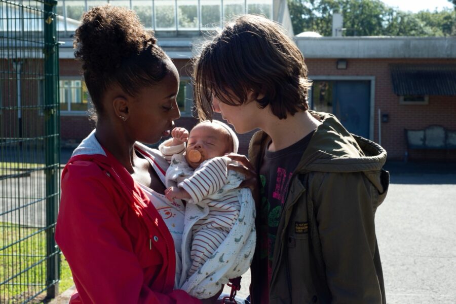 Premiera: MŁODE MATKI